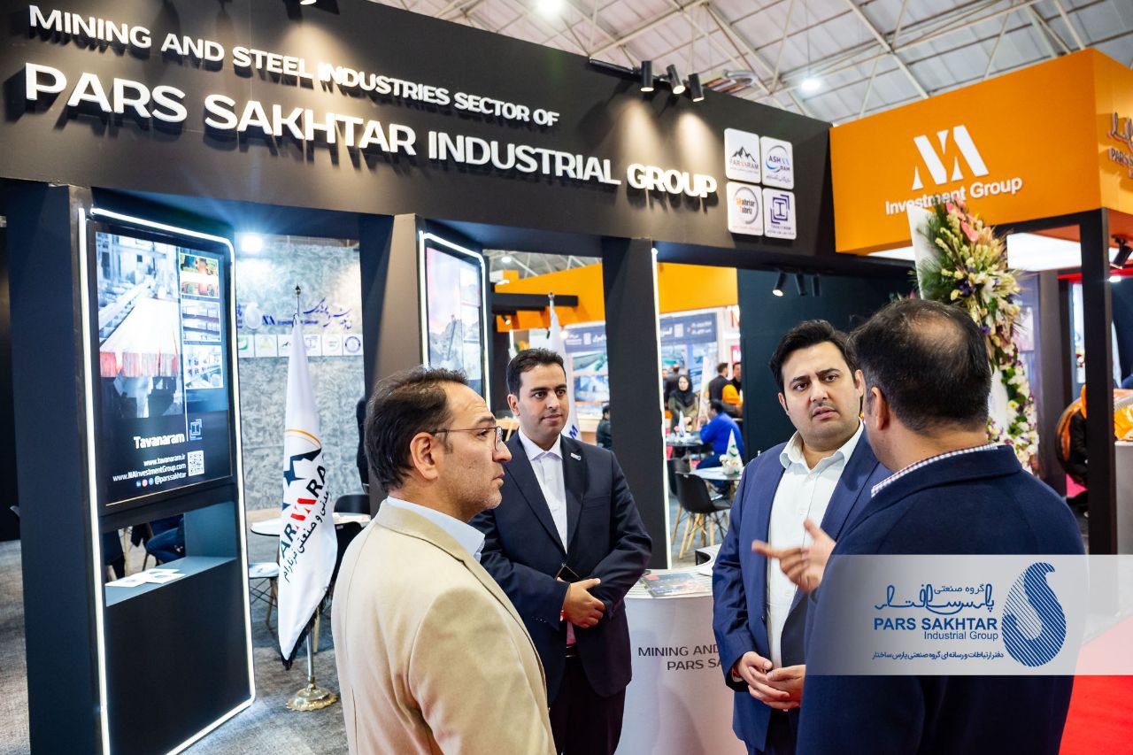 گزارش تصویری// سومین روز حضور “صنایع معدنی و فولادی گروه صنعتی پارس ساختار”  در نمايشگاه تبریزمتافو   💎شرکت های صنایع فولاد شهریار تبریز، ذوب نورد توانارام، معدنی فرنارام و بازرگانی آشنارام از شرکت های زیر مجموعه گروه صنعتی پارس ساختار تا روز یکشنبه  ۲۷ مهرماه از ساعت ۱۴ الی ۲۱ در محل مرکز نمایشگاه های دائمی تبریز، سالن امیرکبیر، میزبان بازدید کنندگان محترم هستند.